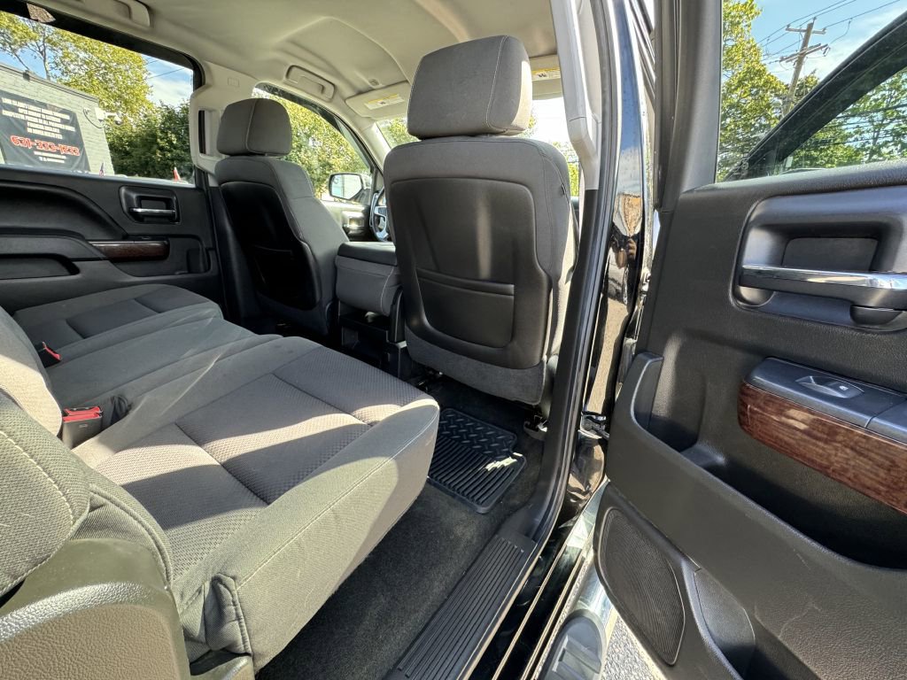 Used 2015 GMC Sierra 1500 SLE w/ SLE Value Package image 19