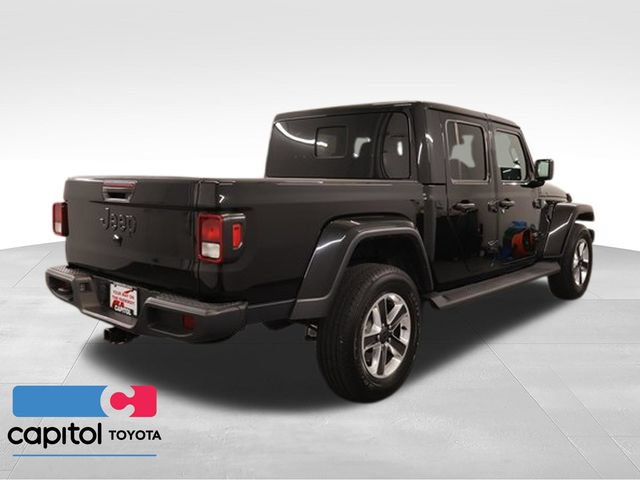 Used 2024 Jeep Gladiator Sport w/ Premium Package AWD/4WD image 2