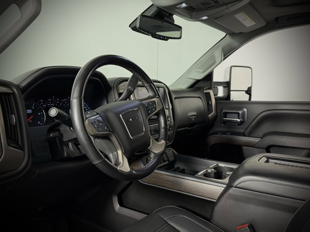 Used 2019 GMC Sierra 2500 Denali image 4