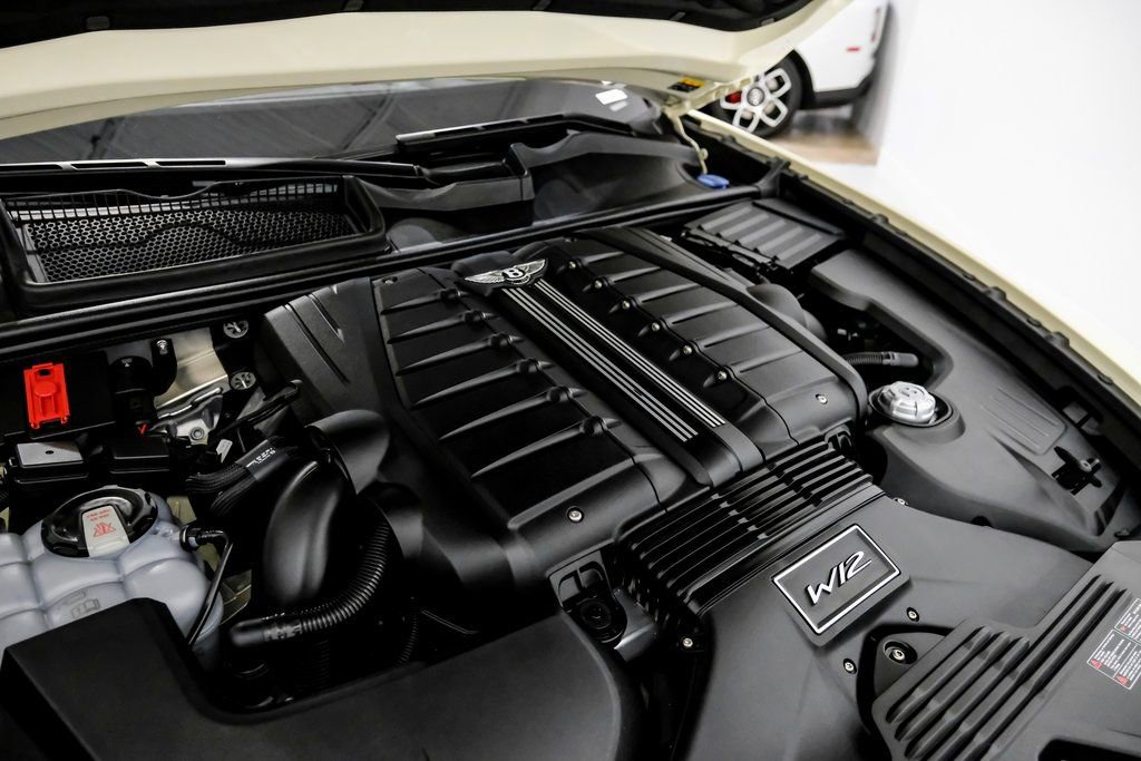Used 2023 Bentley Bentayga Speed image 53