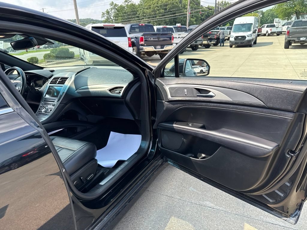 Used 2018 Lincoln MKZ Select w/ Select Plus Package AWD/4WD image 41
