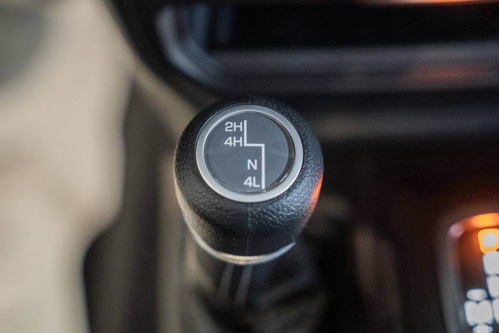 New 2025 Jeep Gladiator Sport image 23