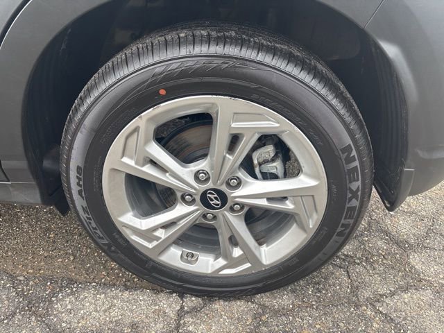 Used 2023 Hyundai Kona SEL w/ Convenience Package image 15