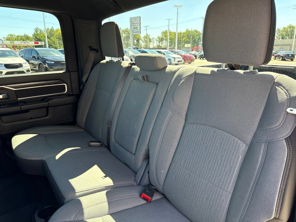 Used 2024 RAM 2500 Big Horn AWD/4WD image 45