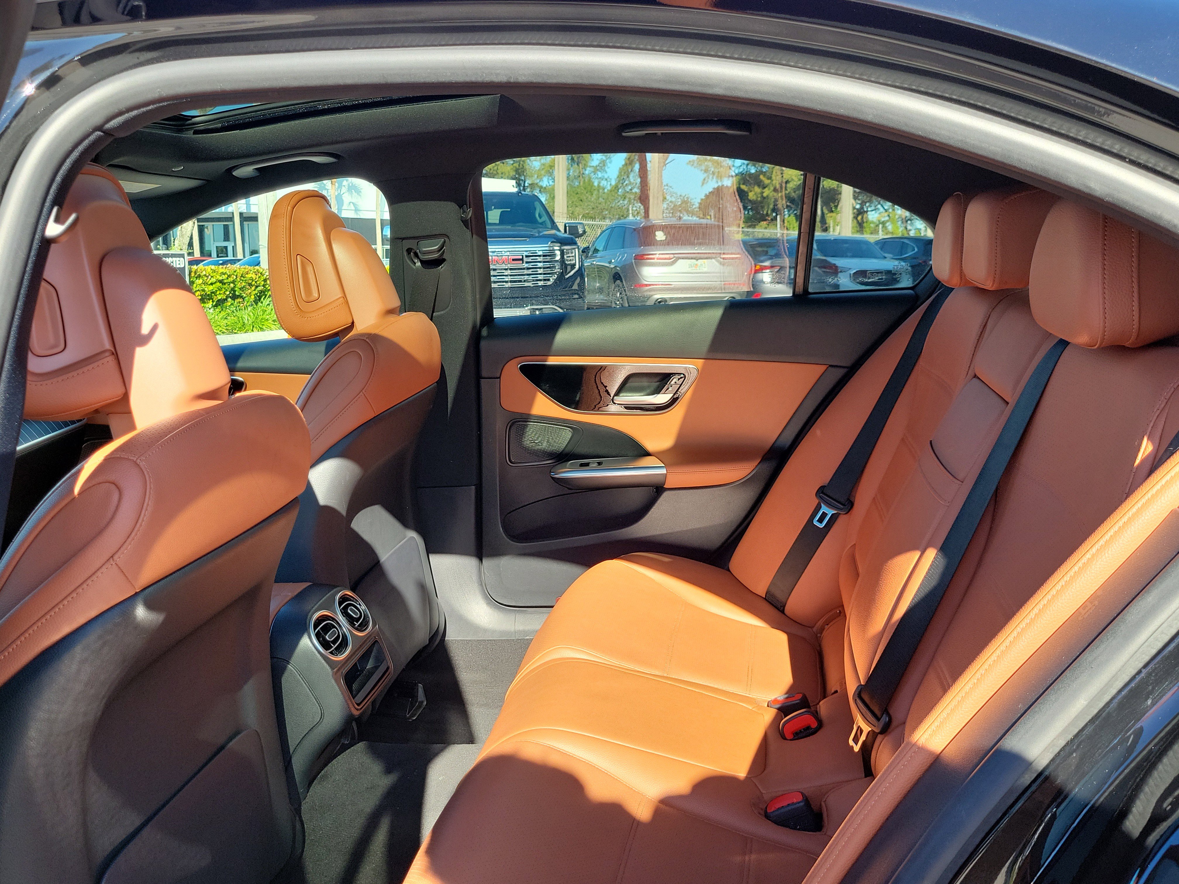 Used 2023 Mercedes-Benz C 300 Sedan image 14