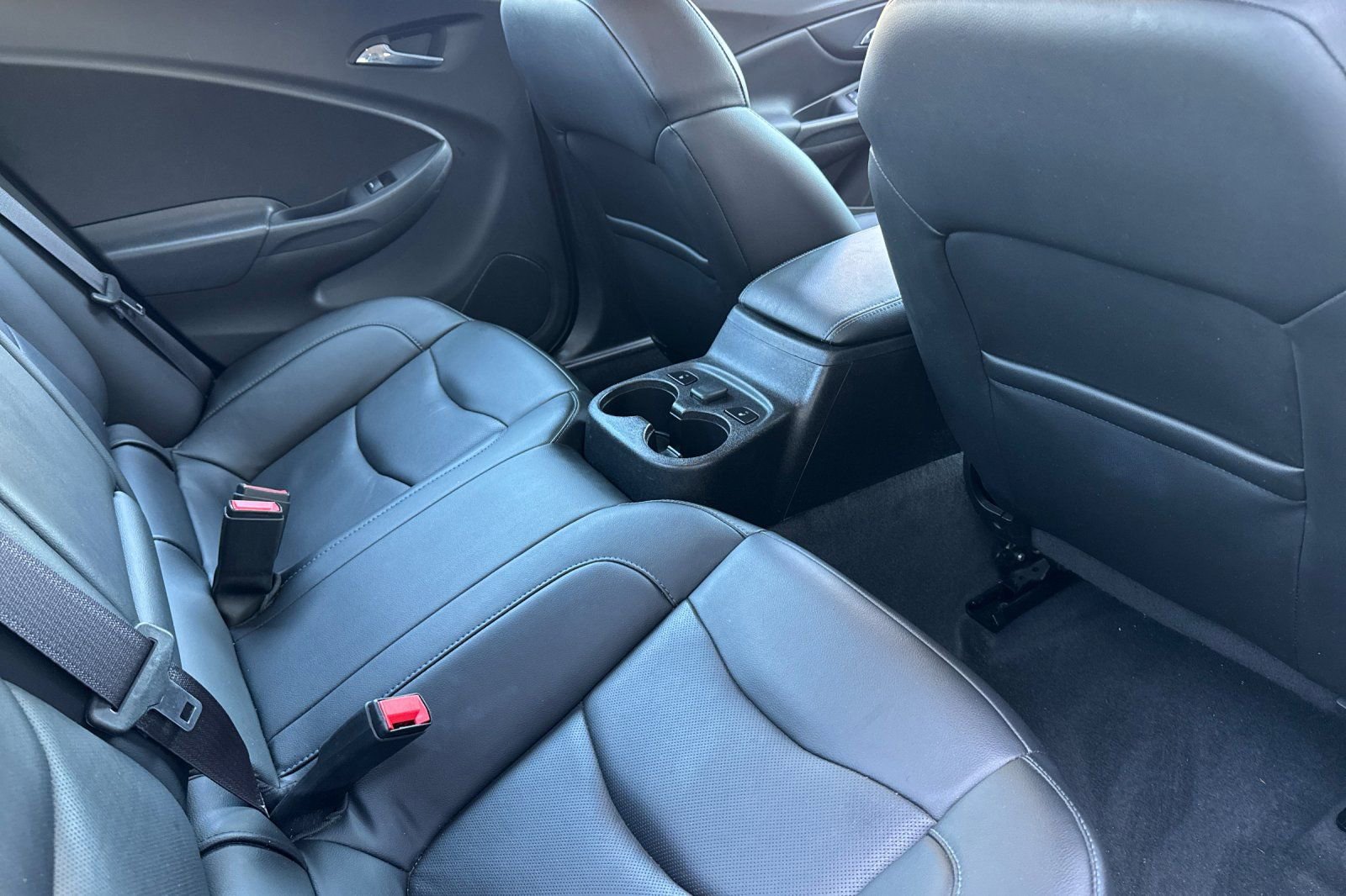 Used 2017 Chevrolet Volt Premier w/ Driver Confidence II Package image 19