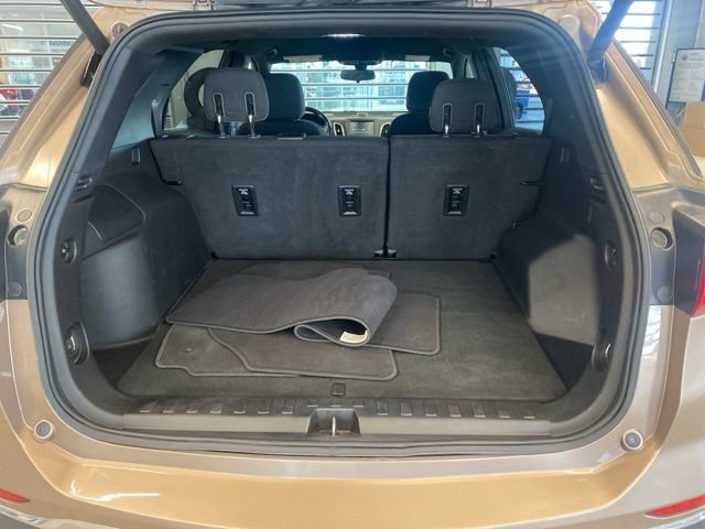 Used 2018 Chevrolet Equinox LT FWD image 8