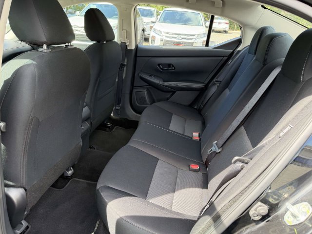 Used 2024 Nissan Sentra SV FWD image 15