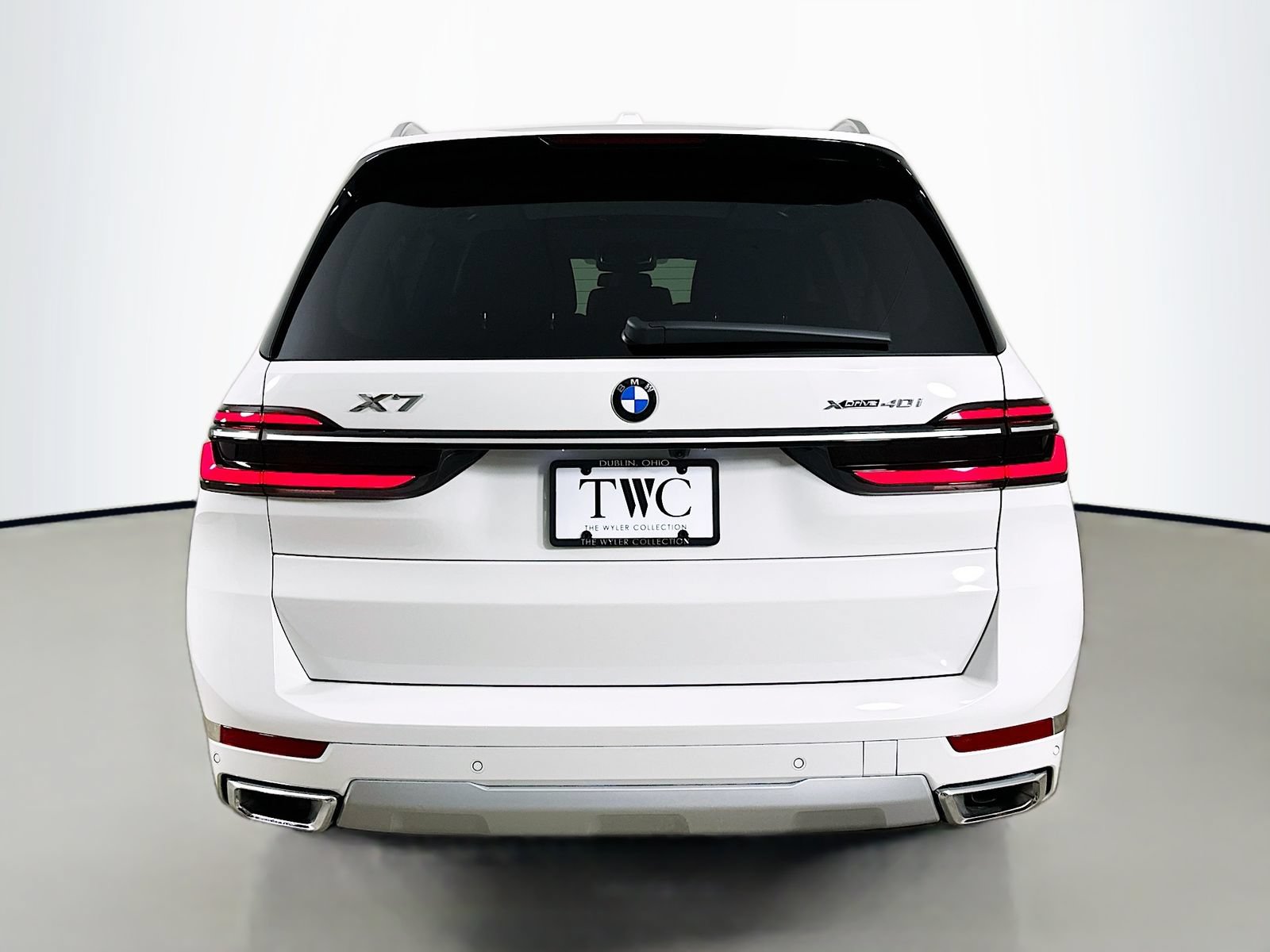New 2027 BMW X7 xDrive40i w/ Premium Package AWD/4WD image 6