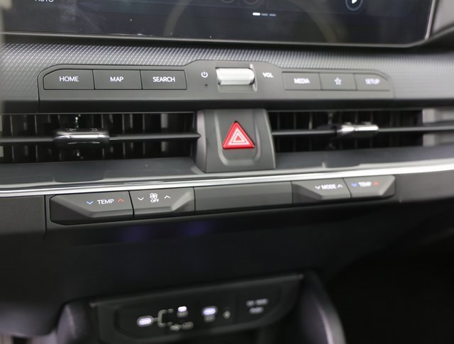 New 2025 Kia K4 GT-Line w/ GT-Line Sunroof Package image 15