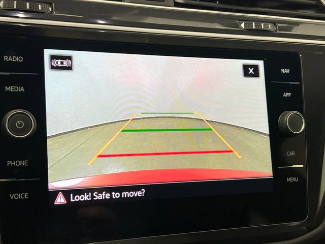 Used 2024 Volkswagen Tiguan SEL R-Line image 8