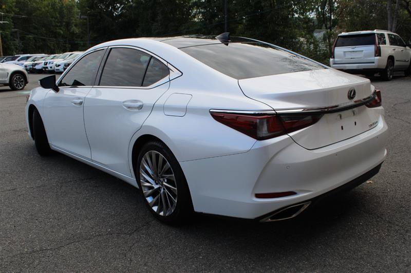 Used 2019 Lexus ES 350 w/ Accessory Package FWD image 3