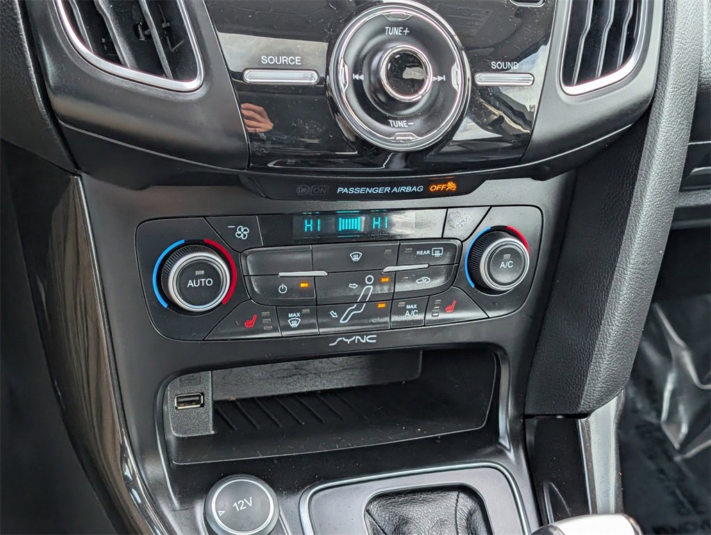 Certified 2017 Ford Focus Titanium w/ Titanium Technology Package image 22
