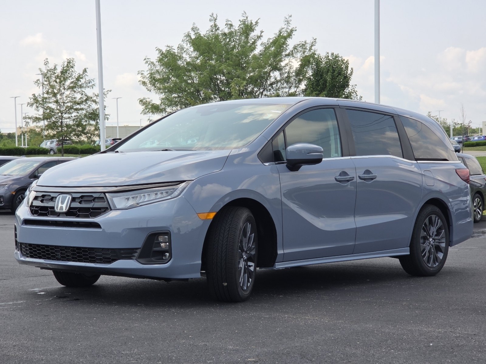 New 2026 Honda Odyssey Touring image 15