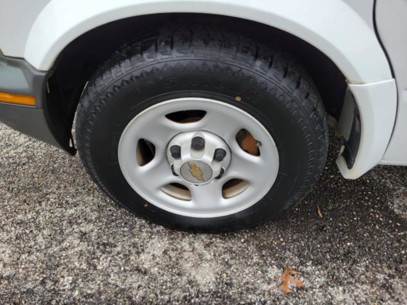 Used 2005 Chevrolet Astro image 13