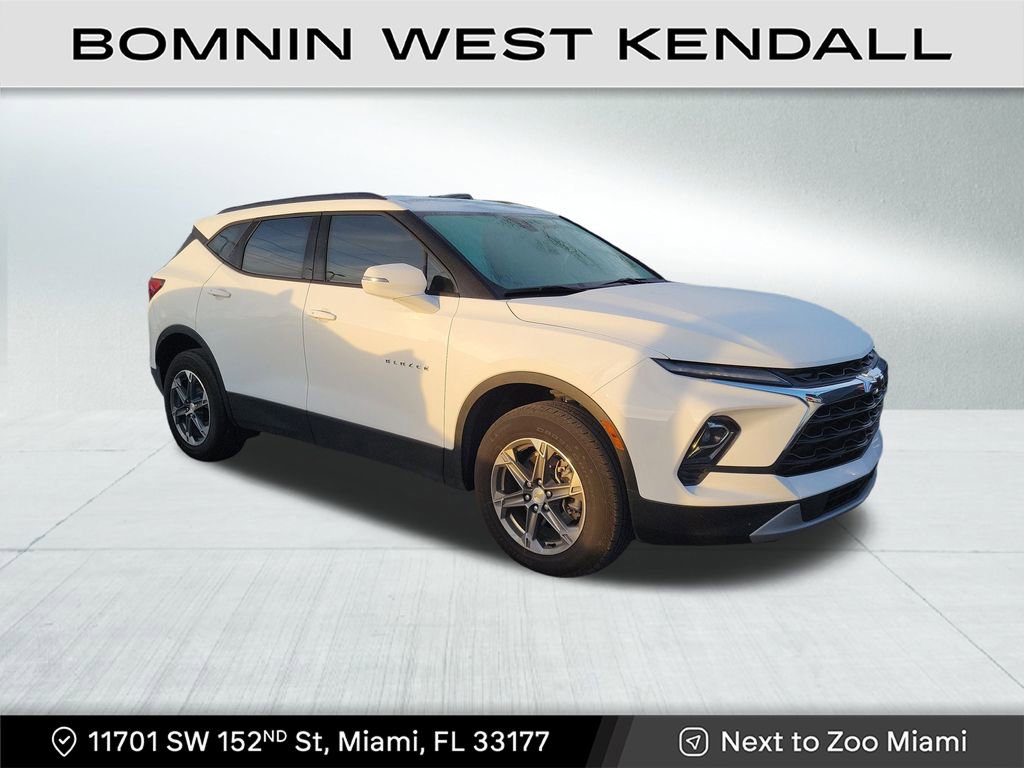 Used 2024 Chevrolet Blazer LT image 1
