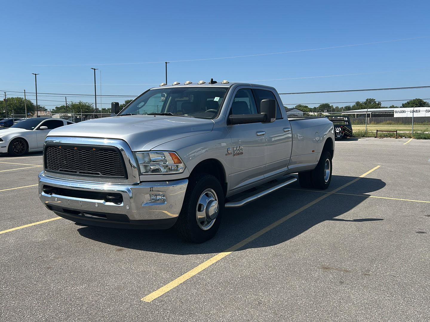 Used 2018 RAM 3500 SLT w/ Luxury Group