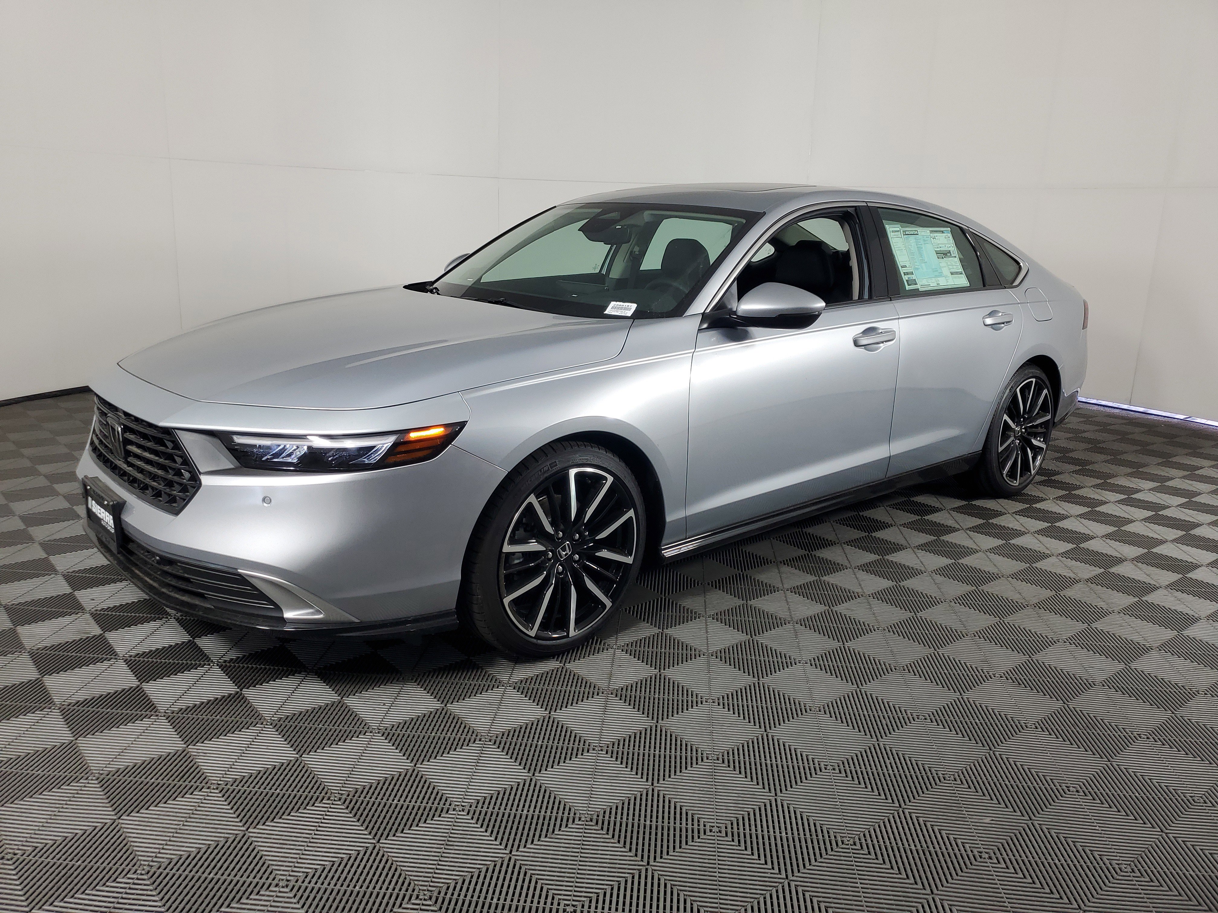 New 2025 Honda Accord Touring image 8