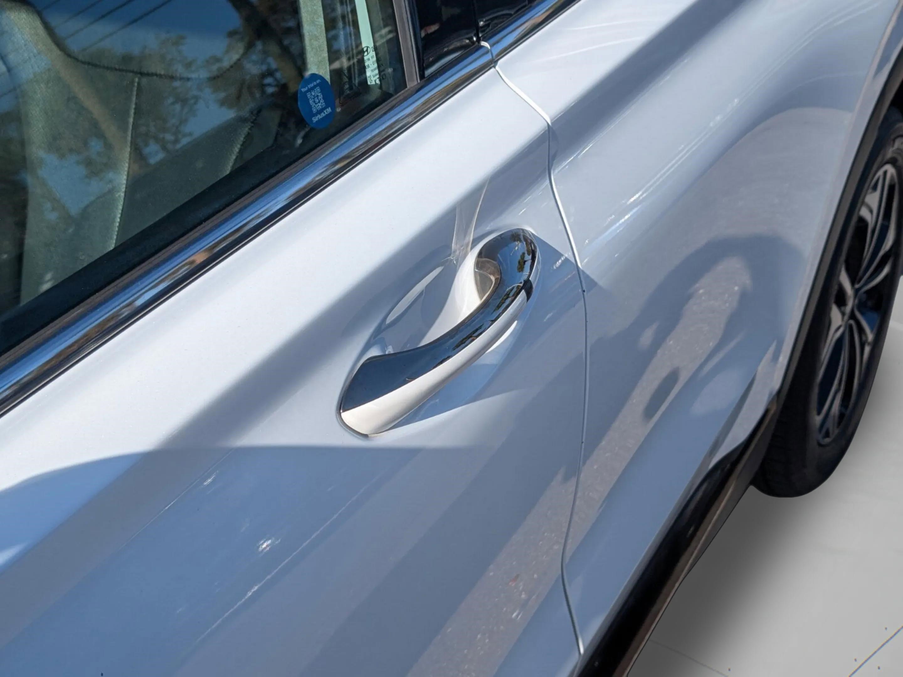 Used 2020 Hyundai Santa Fe Limited image 16