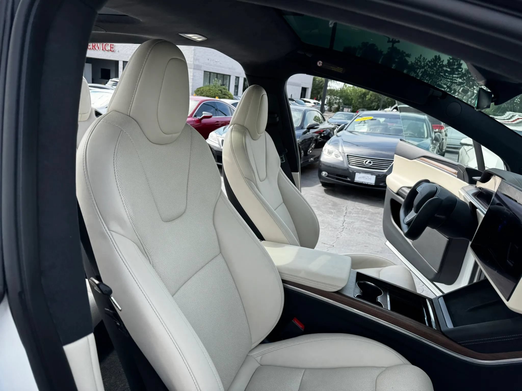 Used 2022 Tesla Model X AWD/4WD image 13