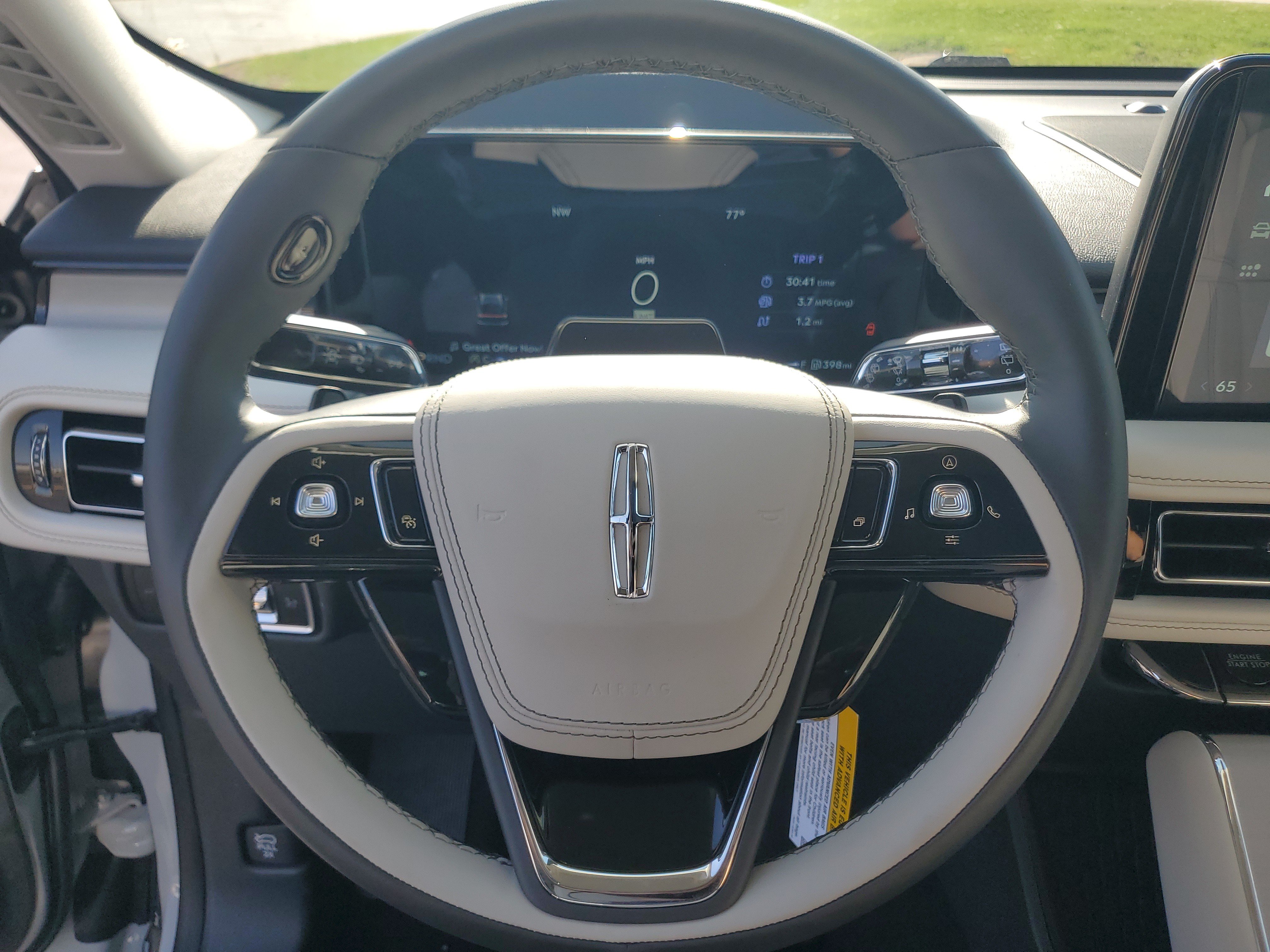 New 2027 Lincoln Aviator Reserve w/ Jet Appearance Package AWD/4WD image 15