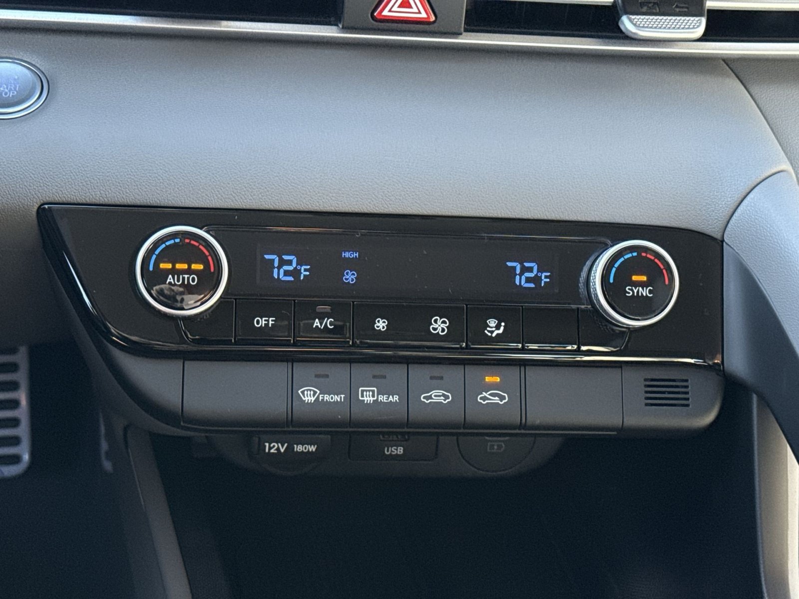 New 2026 Hyundai Elantra Sport FWD image 20