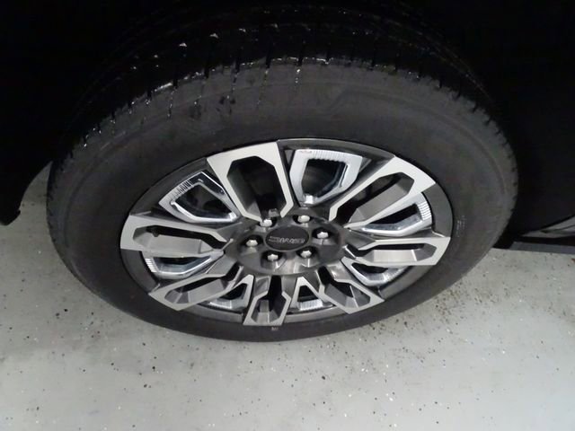 Used 2023 GMC Yukon Denali Ultimate image 33