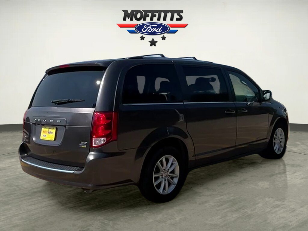 Used 2018 Dodge Grand Caravan SXT FWD image 5