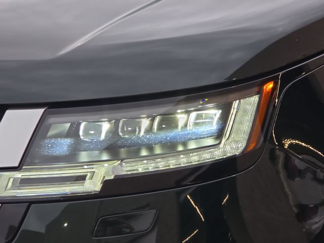 Certified 2024 Land Rover Range Rover Long Wheelbase Autobiography AWD/4WD image 33