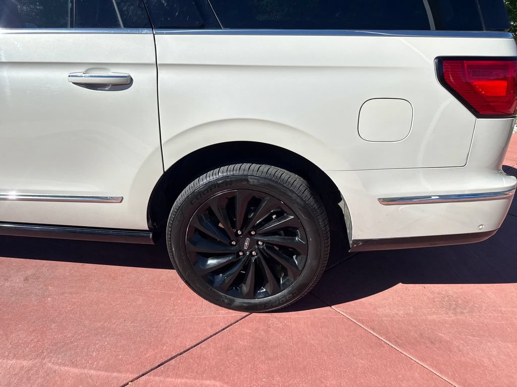 Certified 2021 Lincoln Navigator L Reserve AWD/4WD image 36