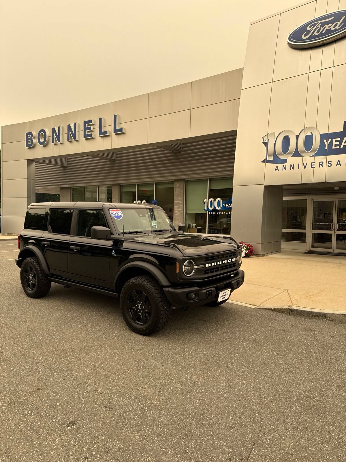 Used 2024 Ford Bronco Black Diamond AWD/4WD image 1