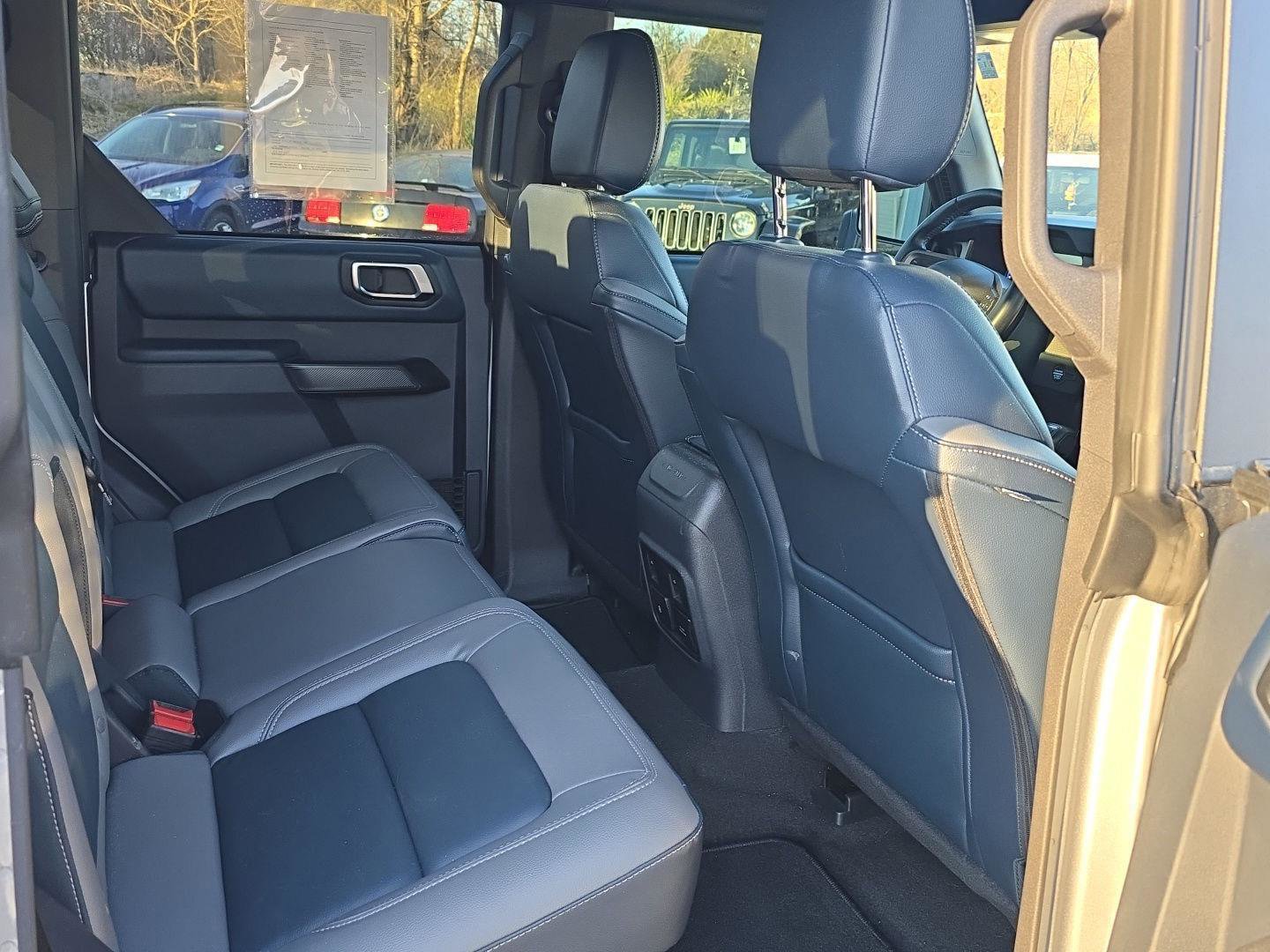 Used 2024 Ford Bronco Outer Banks image 27