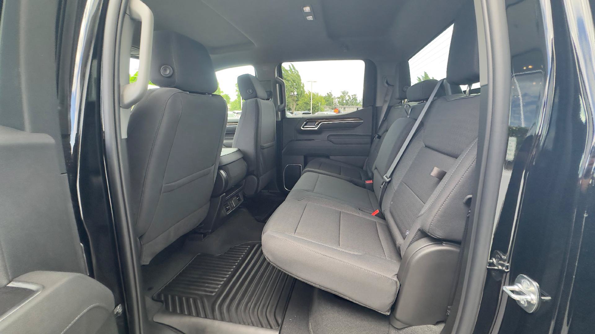 New 2026 GMC Sierra 1500 Elevation AWD/4WD image 8