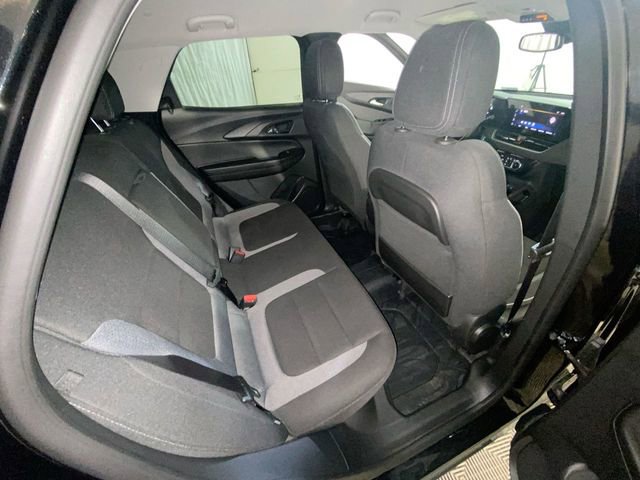 Used 2025 Chevrolet TrailBlazer LT w/ Convenience Package AWD/4WD image 12