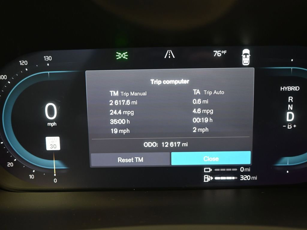 Certified 2025 Volvo XC90 T8 Core w/ Protection Package image 14