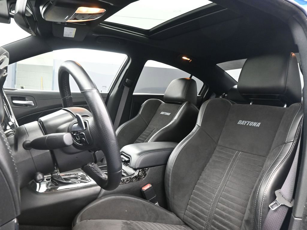 Used 2023 Dodge Charger Scat Pack w/ Daytona Edition Group image 3