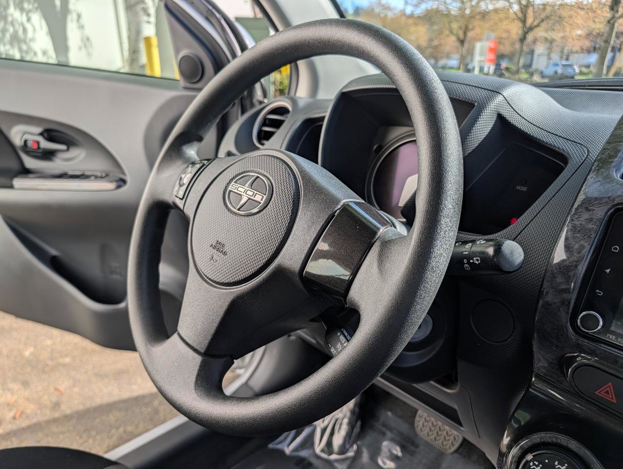 Used 2009 Scion xD image 14