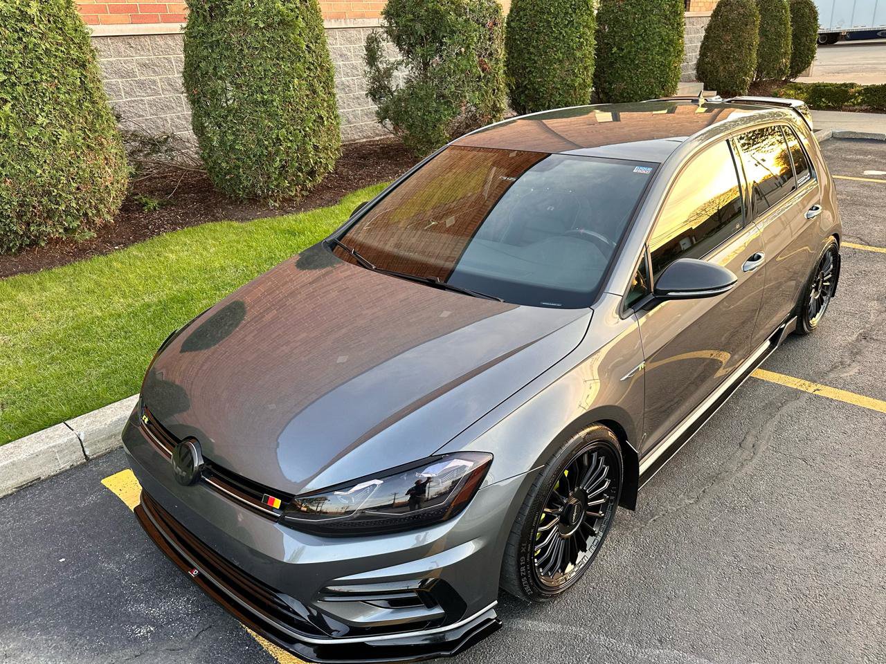 Used 2019 Volkswagen Golf R 4-Door AWD/4WD image 6