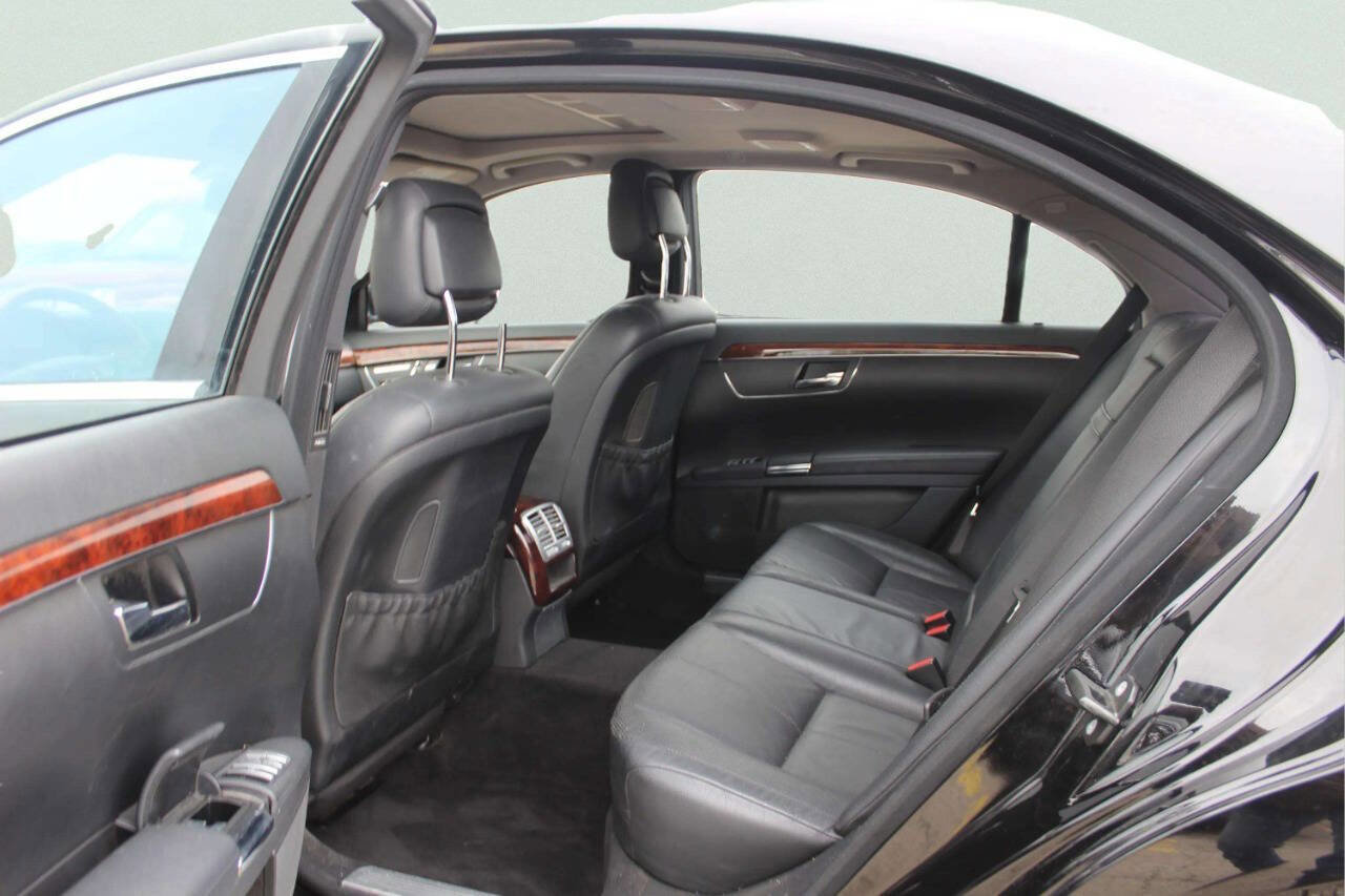 Used 2008 Mercedes-Benz S 550 4MATIC image 8