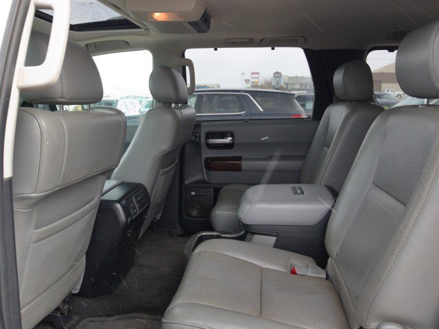Used 2012 Toyota Sequoia Platinum image 30