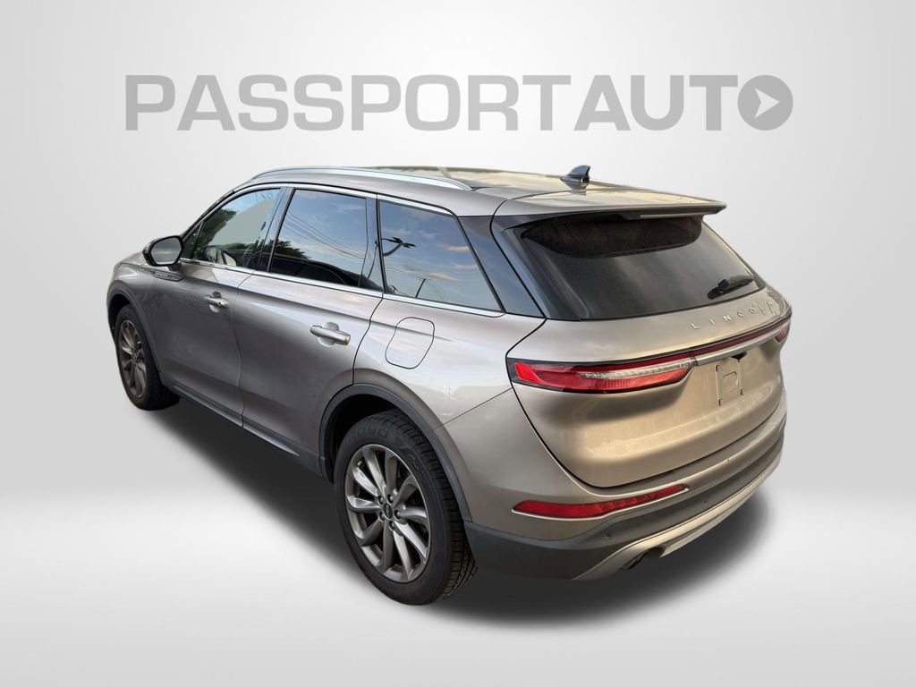 Used 2020 Lincoln Corsair FWD w/ Premium Package image 2