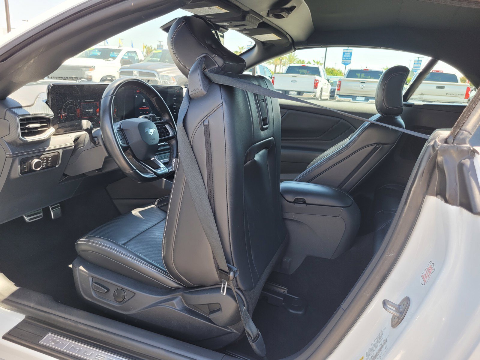Used 2025 Ford Mustang Premium RWD image 15