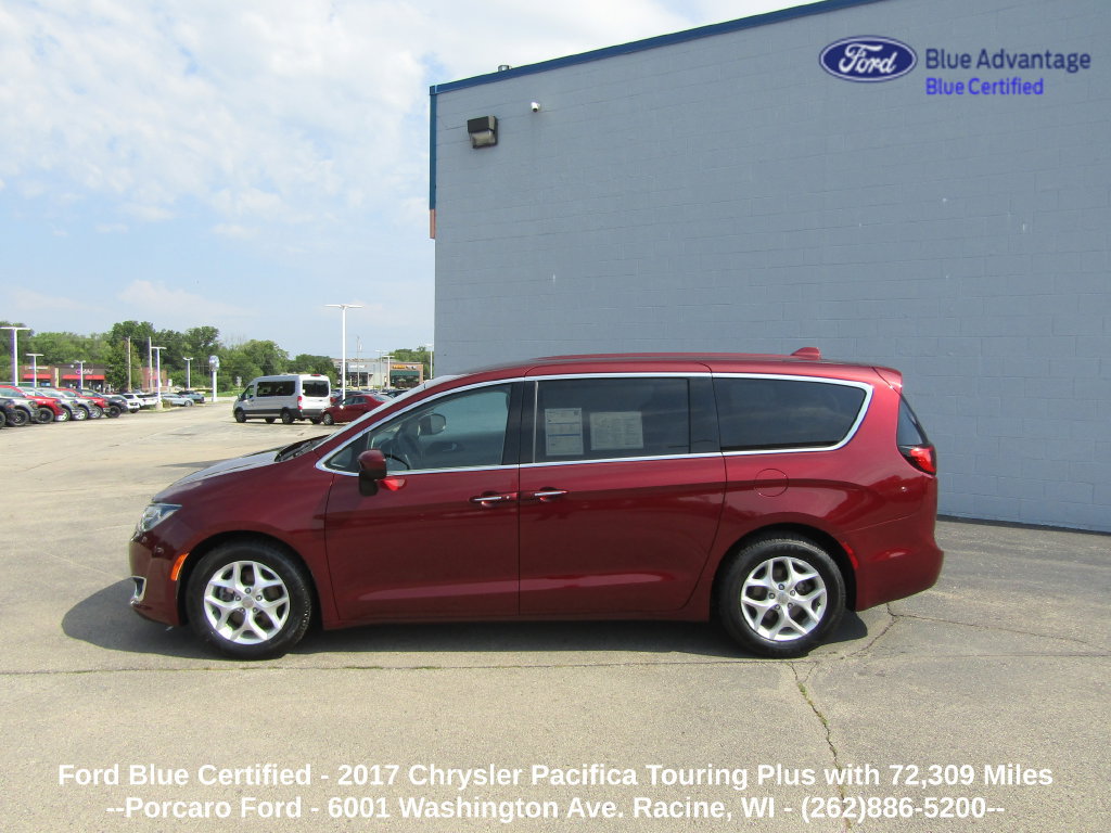 Used 2017 Chrysler Pacifica Touring Plus w/ Tire & Wheel Group FWD image 2