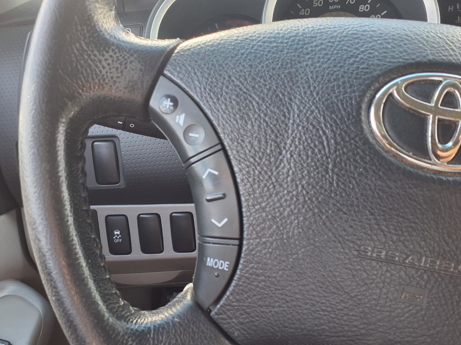 Used 2011 Toyota Tacoma PreRunner w/ SR5 Pkg #2 RWD image 14