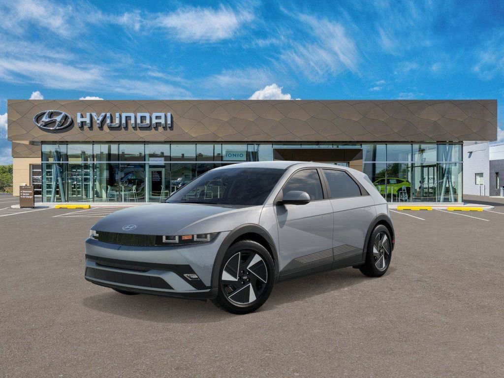 New 2025 Hyundai Ioniq 5 SE image 1