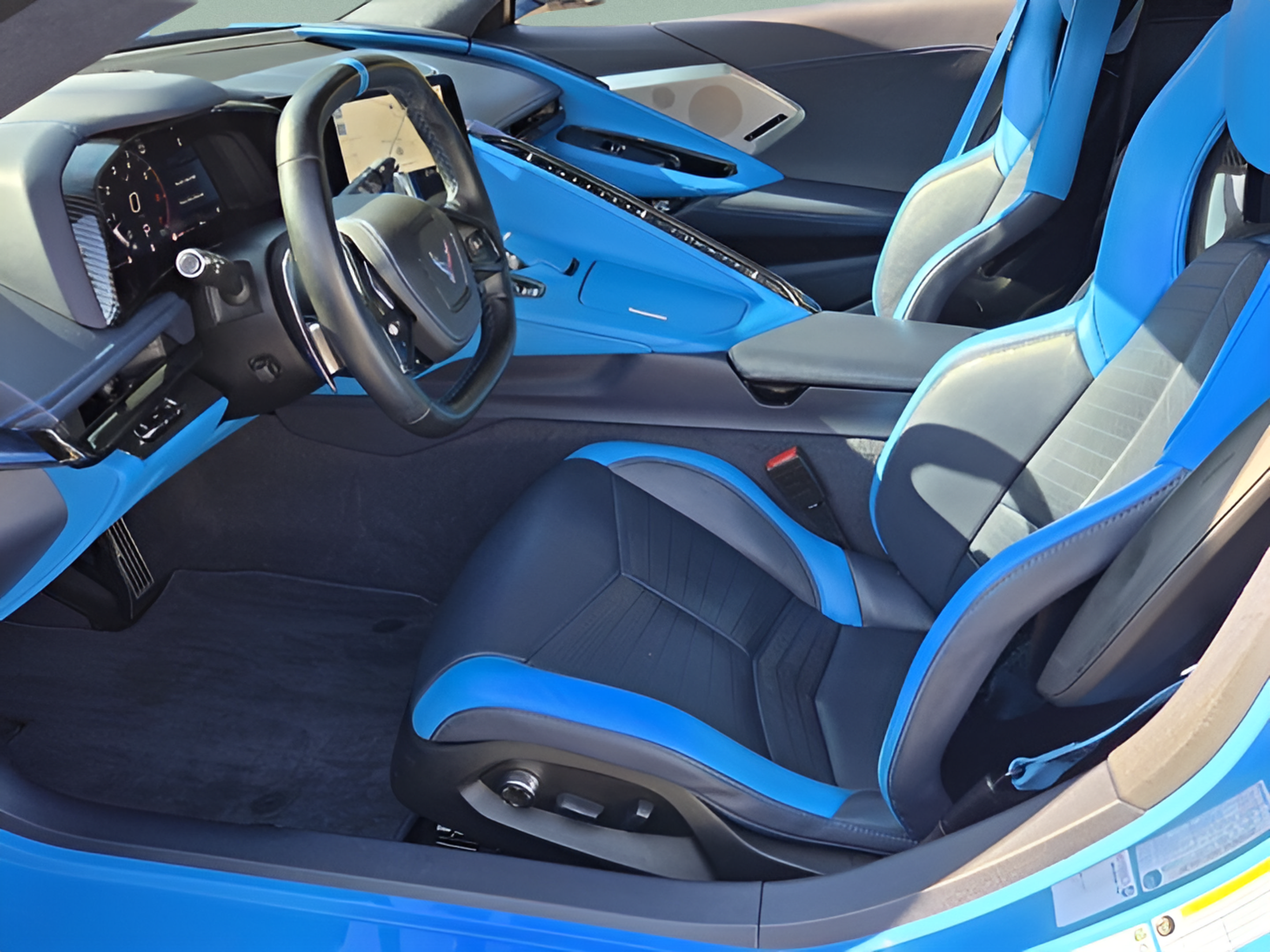 Used 2021 Chevrolet Corvette Stingray Premium Conv w/ 3LT RWD image 10