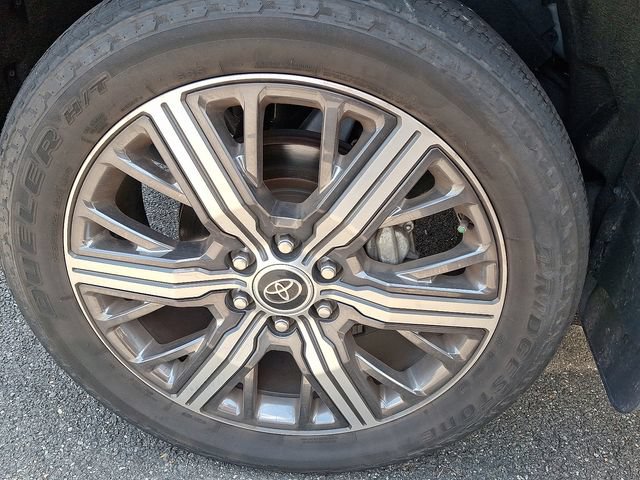 Used 2022 Toyota Tundra Capstone AWD/4WD image 7