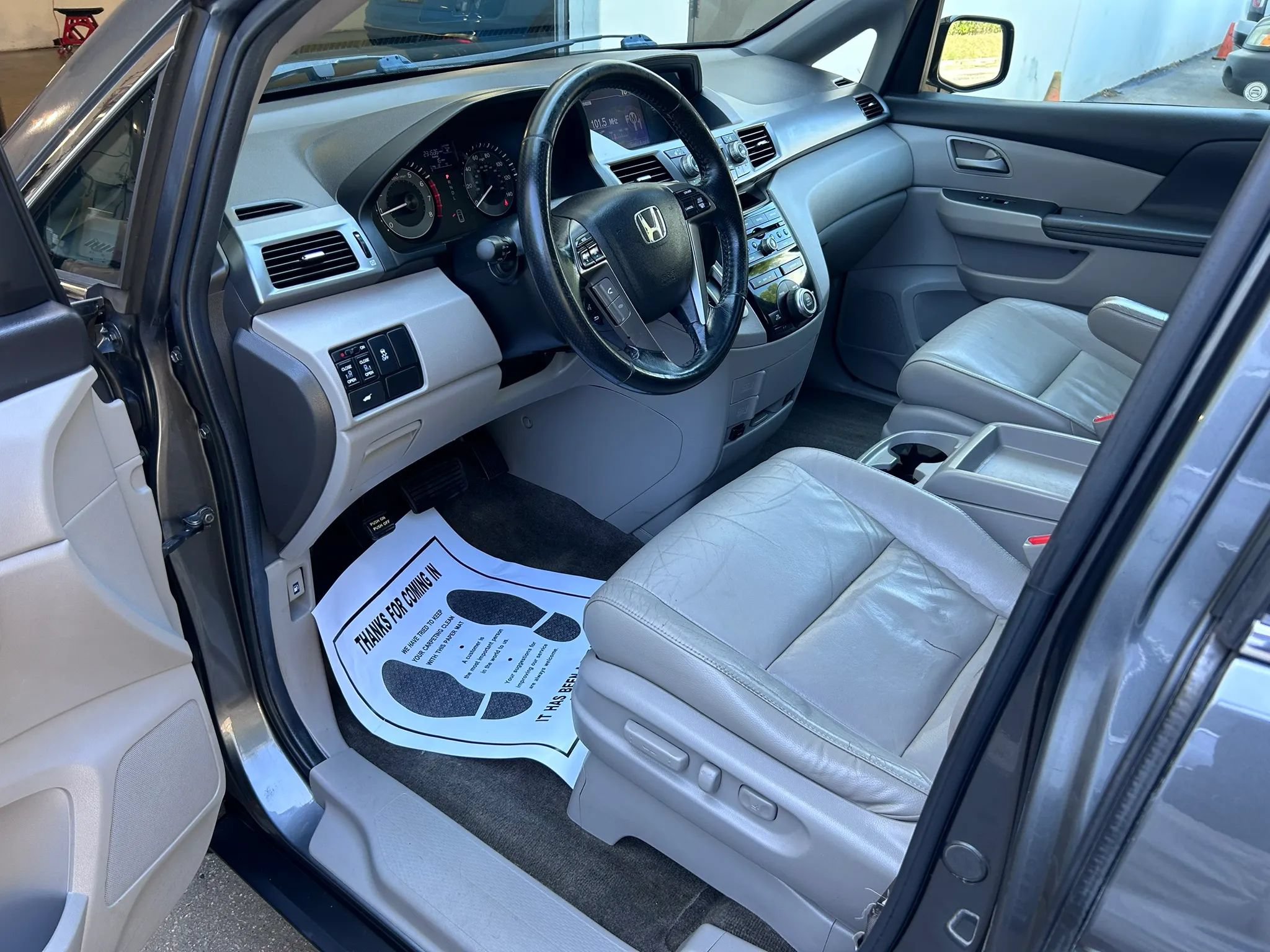 Used 2012 Honda Odyssey EX-L image 17