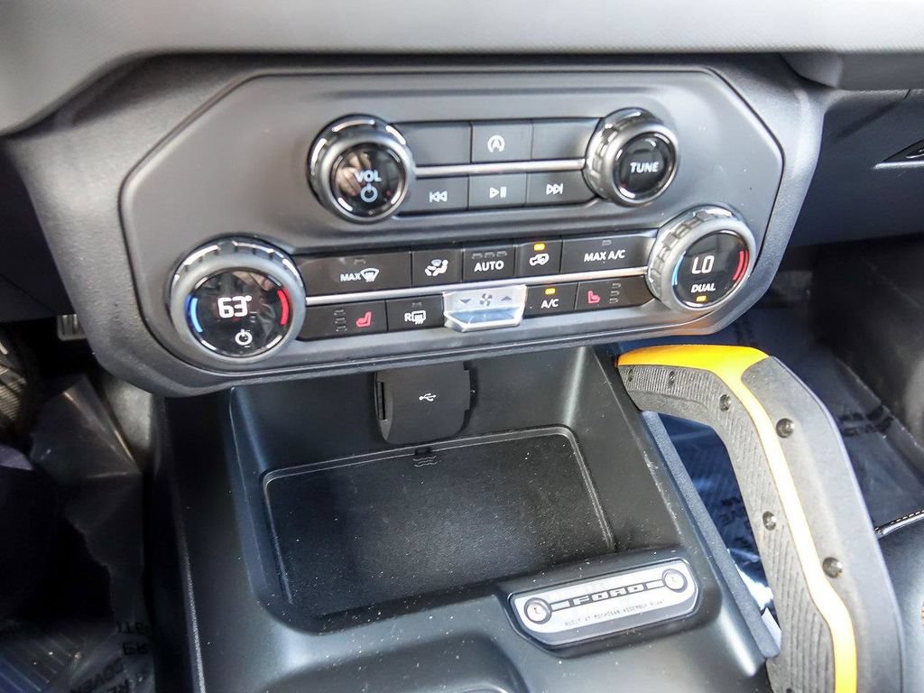 Used 2024 Ford Bronco Badlands w/ Sasquatch Package AWD/4WD image 18