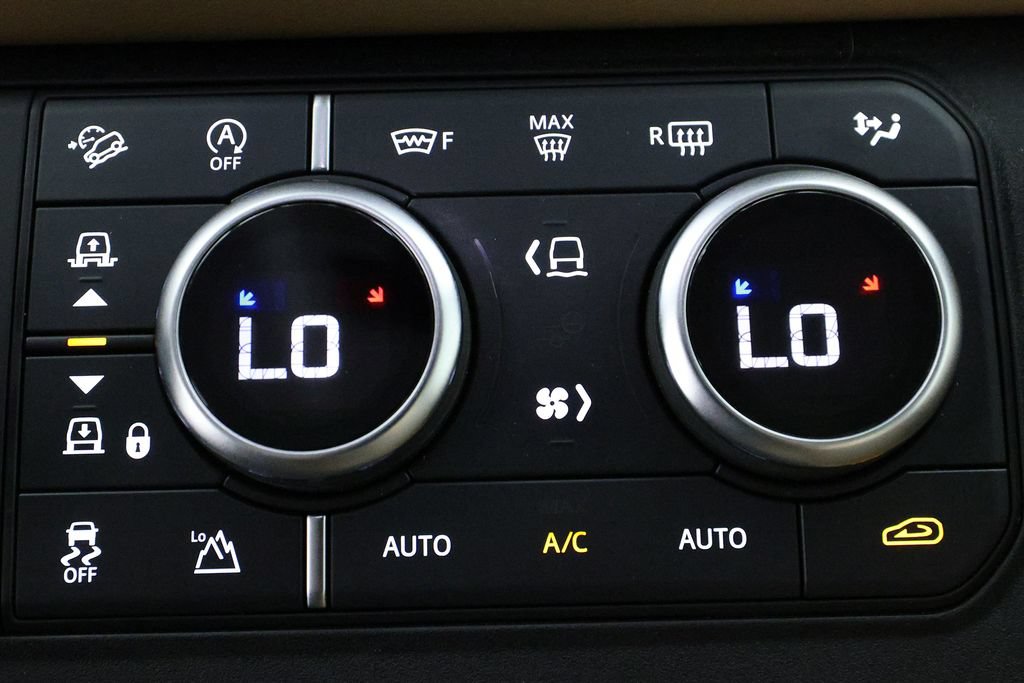 Used 2025 Land Rover Defender 110 S AWD/4WD image 24